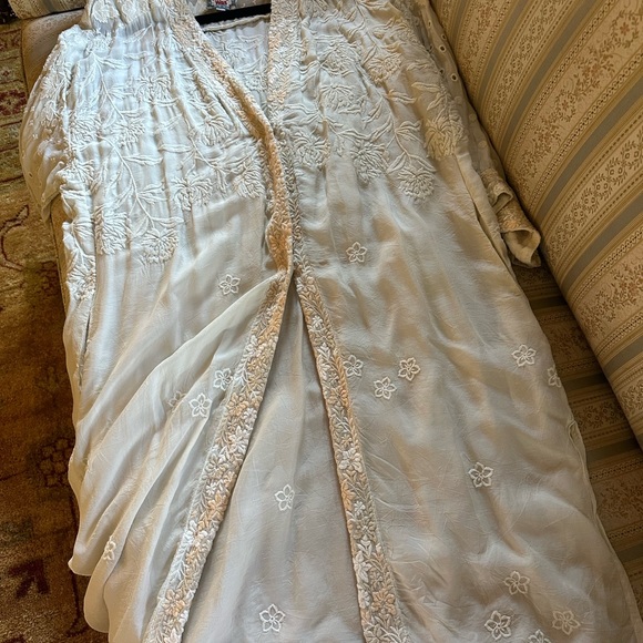 Johnny Was Cream Floral Embroidered Sheer Kimono - Picture 7 of 7